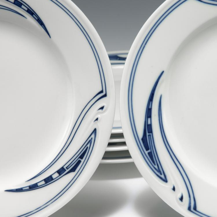 Bild 1 zu Objekt, Six 'Whiplash' bread plates, 1903-04, Henry van de Velde, Meissen, KPM, 130A 30