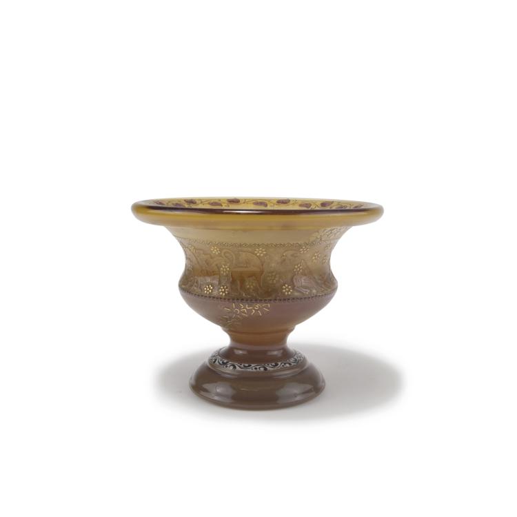 Hauptbild zu Objekt, 'Animaux antiques' goblet, 1895-1900, Burgun, Schverer & Cie., Meisenthal, 129 5