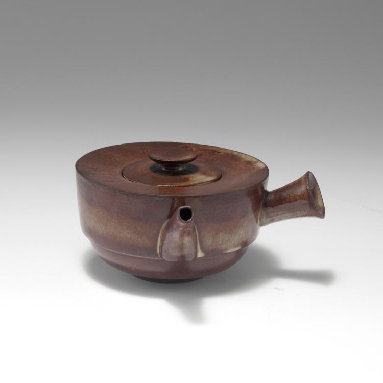 Bild 2 zu Objekt, &Auml;u&szlig;erst seltenes Tee-Extrakt-K&auml;nnchen, 1923, Theodor Bogler, Dornburg, Keramische Werkstatt, 130A 56