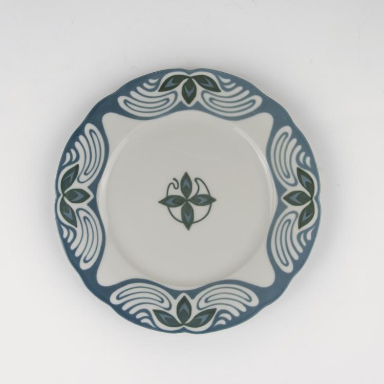 Hauptbild zu Objekt, 'Clover' plate, 1901/02, Theodor Grust, Meissen, KPM, 129 587