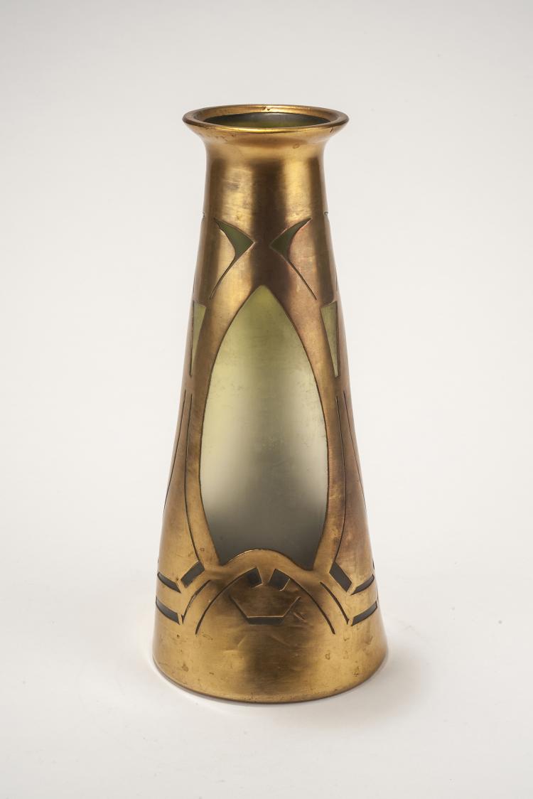 Bild 1 zu Objekt, Copper-plated vase, c1900, Koloman Moser, Moser, Koloman (Umkreis), 132B 518