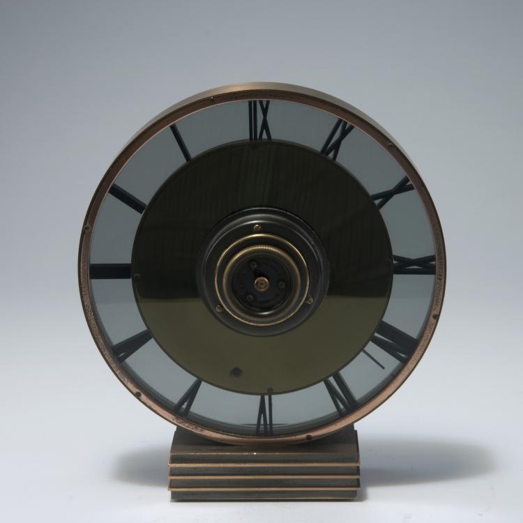 Bild 1 zu Objekt, 'Superia' table clock, c1935, Heinrich M&ouml;ller, Kienzle, Schwenningen, 129 457