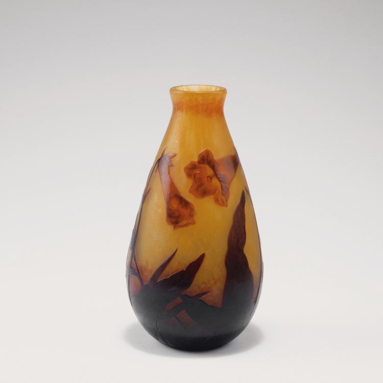 Hauptbild zu Objekt, 'Bignones' vase, 1912, Daum Fr&egrave;res, Nancy, 129 99