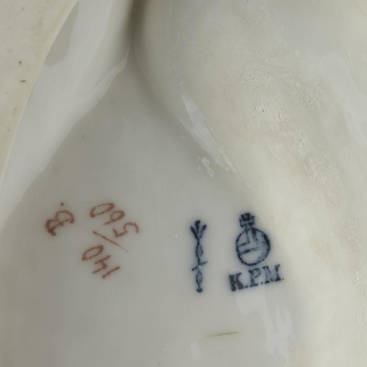 Bild 3 zu Objekt, Ice skater, 1911, Hermann Hubatsch, Berlin, KPM, 129 575