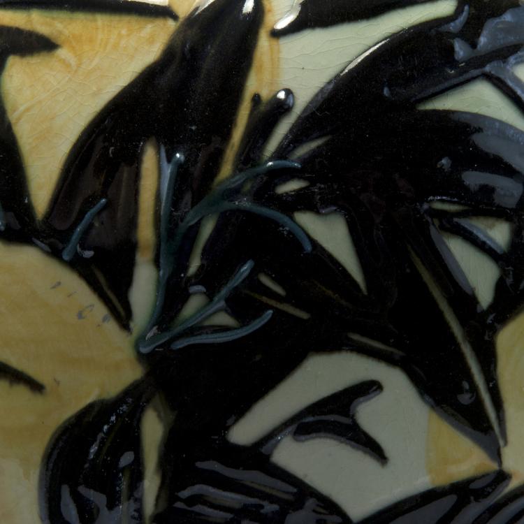 Bild 2 zu Objekt, 'Lemons' vase with cover, 1921-25, Max Laeuger, Karlsruhe, Majolikamanufaktur, 129 638