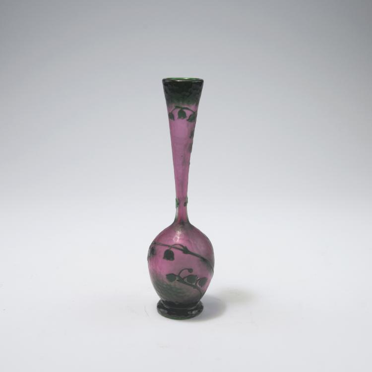 Bild 1 zu Objekt, 'Muguet' Martel&eacute; vase, 1900, Henri Berg&eacute;, Daum Fr&egrave;res, Nancy, 129 32