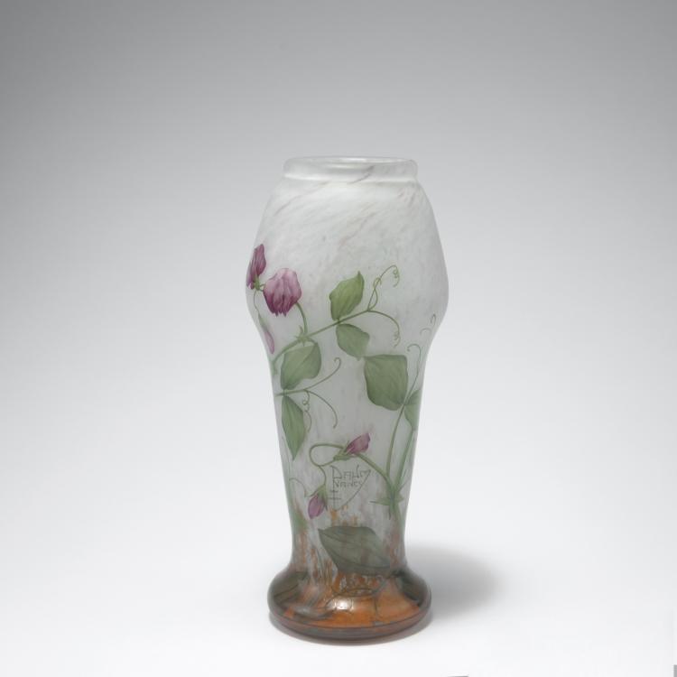 Bild 1 zu Objekt, 'Pois de senteur' vase, c1910, Daum Fr&egrave;res, Nancy, 129 78