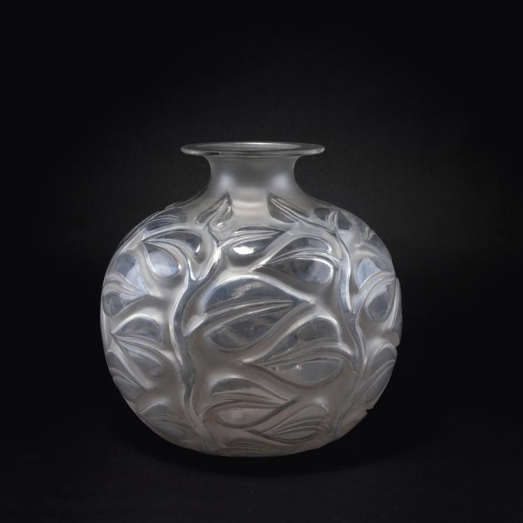 Hauptbild zu Objekt, 'Sophora' vase, 1926, Lalique, Ren&eacute;, Wingen-sur-Moder, 129 222