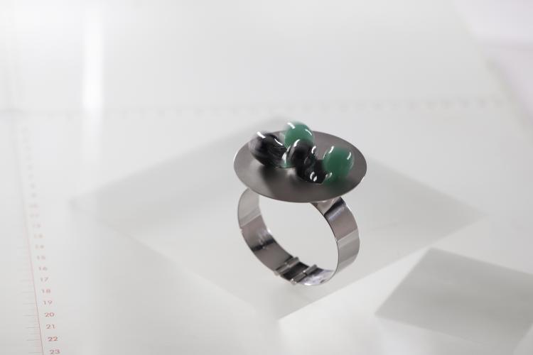 Hauptbild zu Objekt, Kinetic bracelet, 1969, Friedrich Becker, 136C 20