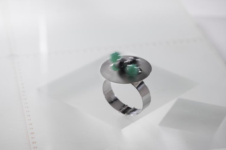 Bild 1 zu Objekt, Kinetic bracelet, 1969, Friedrich Becker, 136C 20