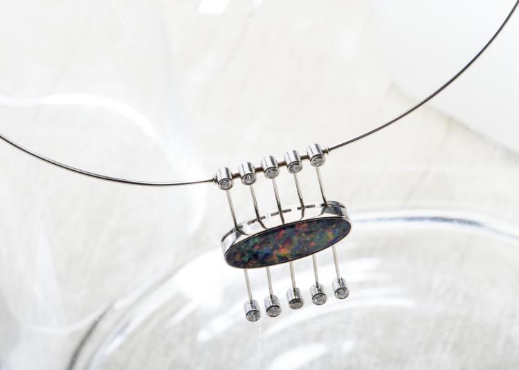 Bild 1 zu Objekt, Halsschmuck, Friedrich Becker, 136C 7