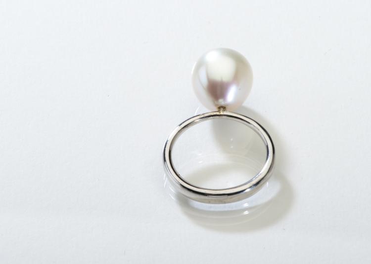 Bild 1 zu Objekt, Ring mit Perle, 1960, Friedrich Becker, 136C 5