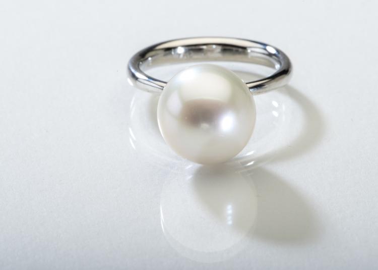 Bild 2 zu Objekt, Ring mit Perle, 1960, Friedrich Becker, 136C 5