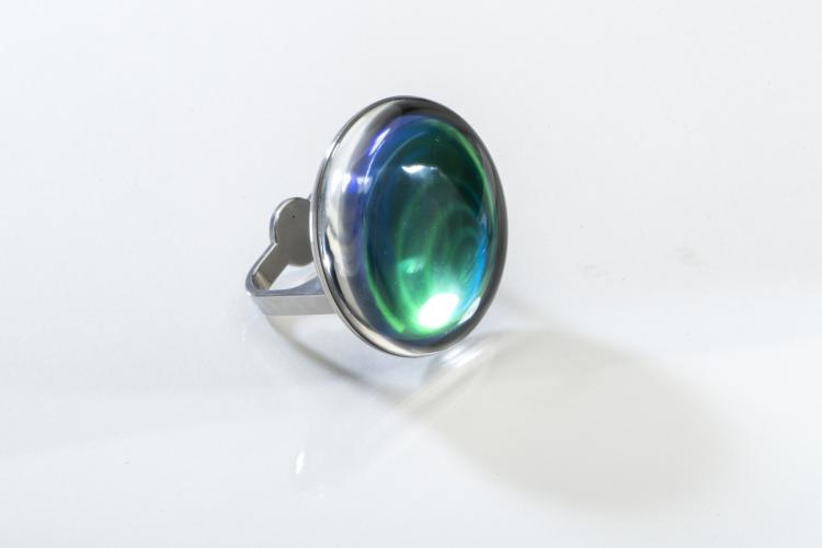 Hauptbild zu Objekt, Zweifingerring mit Hologramm, 1993 , Friedrich Becker, 136C 53