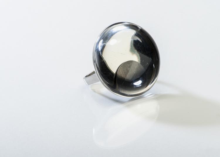 Hauptbild zu Objekt, Kinetischer Zweifingerring, 1987, Friedrich Becker, 136C 50