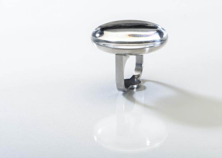 Bild 1 zu Objekt, Kinetischer Zweifingerring, 1987, Friedrich Becker, 136C 50