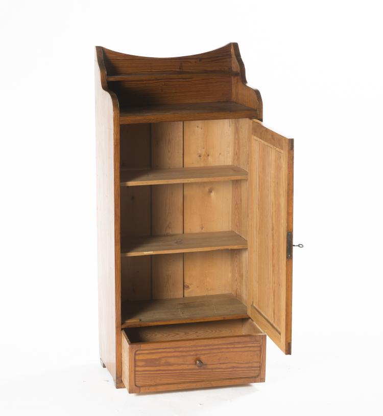 Bild 3 zu Objekt, Cabinet for the sanatorium at Wyk/F&ouml;hr, c1899, August Endell, Dresdner Werkst&auml;tten f&uuml;r Handwerkskunst, Hellerau, 130A 48