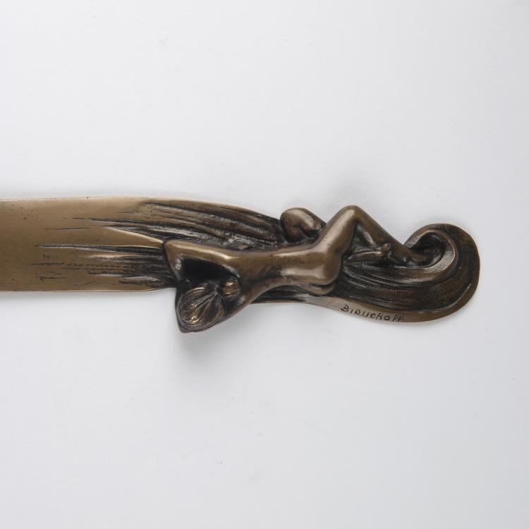Bild 1 zu Objekt, 'Girl' paper knife, c1910, Biruchoff, 129 485