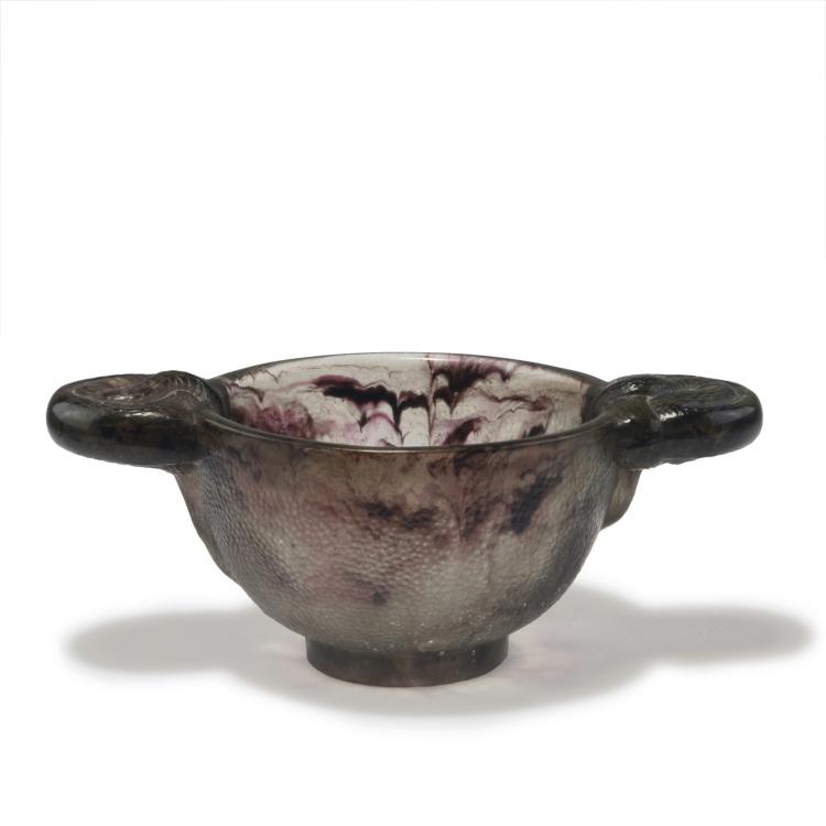 Bild 1 zu Objekt, 'Deux Anses Serpents' bowl, 1925, D&eacute;corchemont, Fran&ccedil;ois, Conches, 129 131