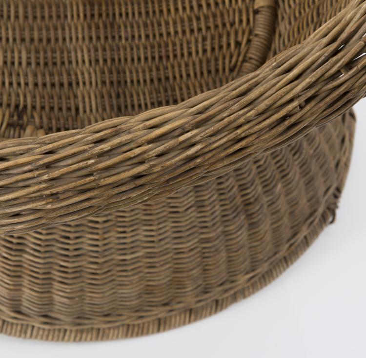 Bild 1 zu Objekt, Zwei Hocker 'E 23' - 'EH 14', 1957, Egon Eiermann, Murmann, Heinrich, Johannisthal, 130A 92