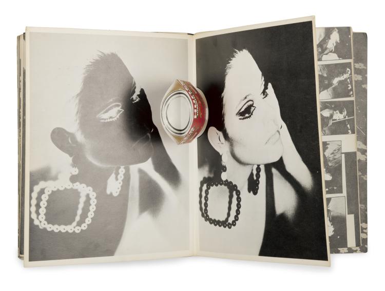 Hauptbild zu Objekt, 'Andy Warhol's Index (Book)', 1967, Andy Warhol, 130B 291