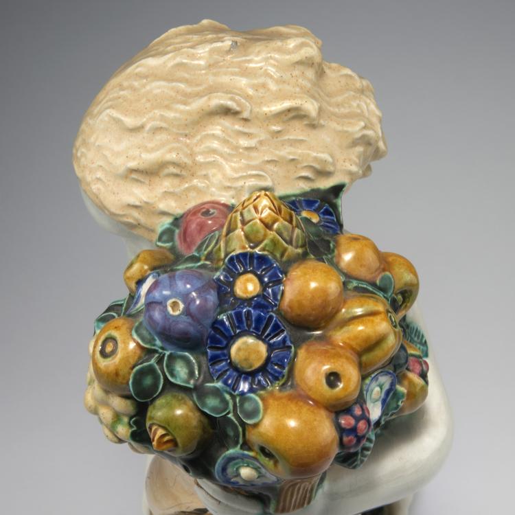 Bild 3 zu Objekt, Putto with horn of plenty (Summer), c1907, Michael Powolny, Wiener Keramik, 130A 14