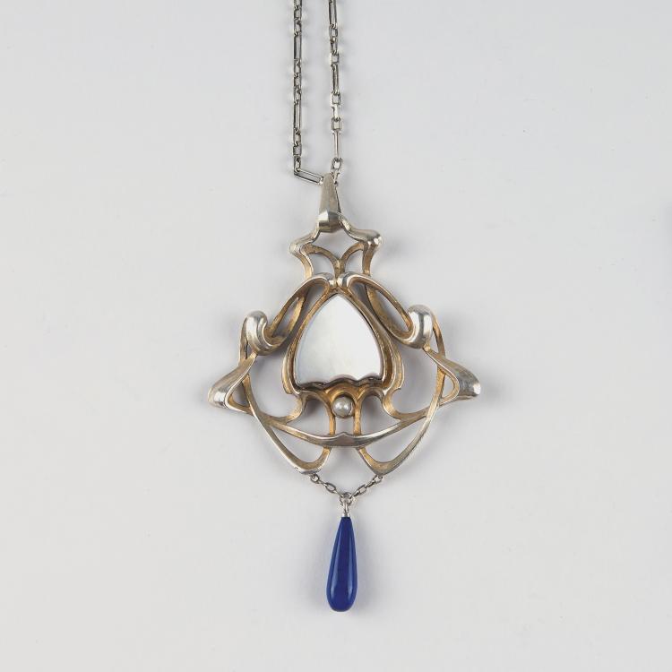 Hauptbild zu Objekt, Lapis necklace, c1915, Deutschland, 129 379