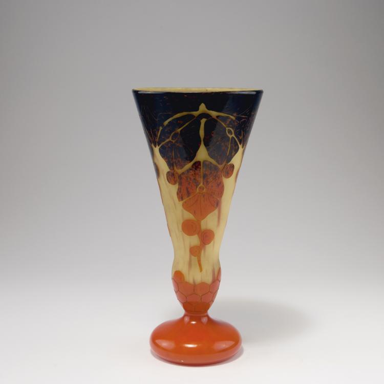Hauptbild zu Objekt, 'B&eacute;gonias' goblet, 1922-25, Schneider, Epinay-sur-Seine, 129 275