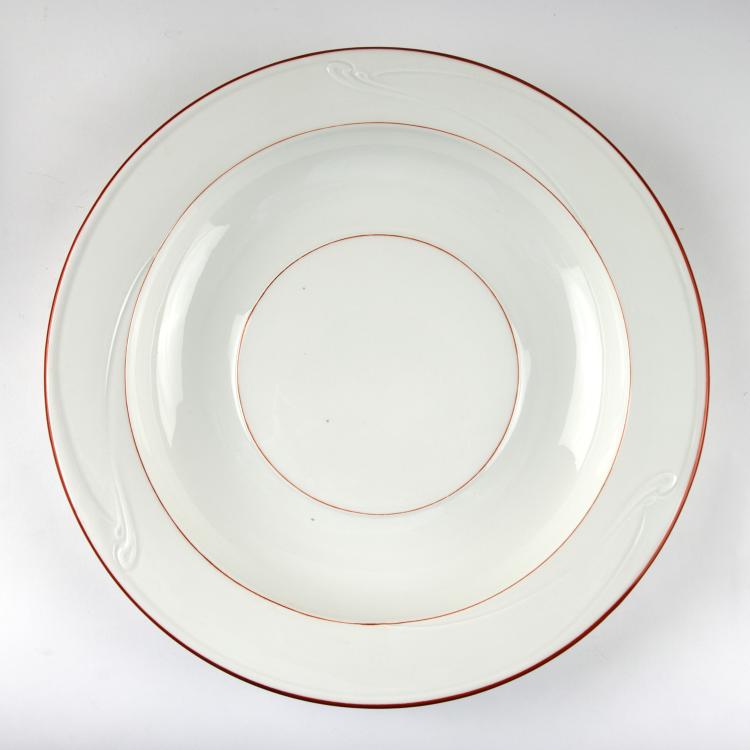 Hauptbild zu Objekt, 'Whiplash' serving platter, 1903/04, Henry van de Velde, Meissen, KPM, 130A 32