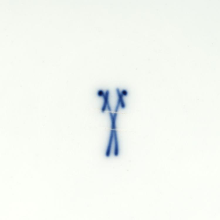 Bild 2 zu Objekt, 'Whiplash' serving platter, 1903/04, Henry van de Velde, Meissen, KPM, 130A 32