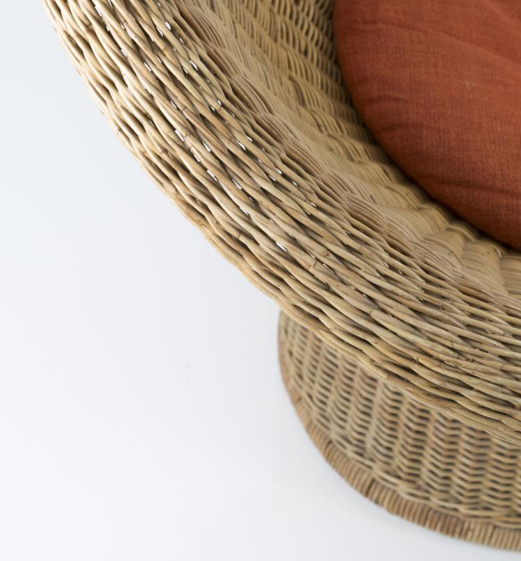 Bild 8 zu Objekt, Zwei Sessel 'E-10', 1949 mit Hockern 'E-23', 1957, Egon Eiermann, Murmann, Heinrich, Johannisthal, 130A 86