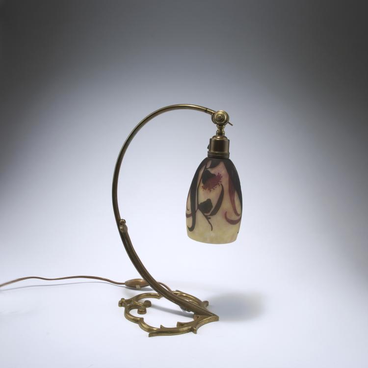 Bild 1 zu Objekt, 'Eucalyptus' table light, c1912, Daum Fr&egrave;res, Nancy, 129 102