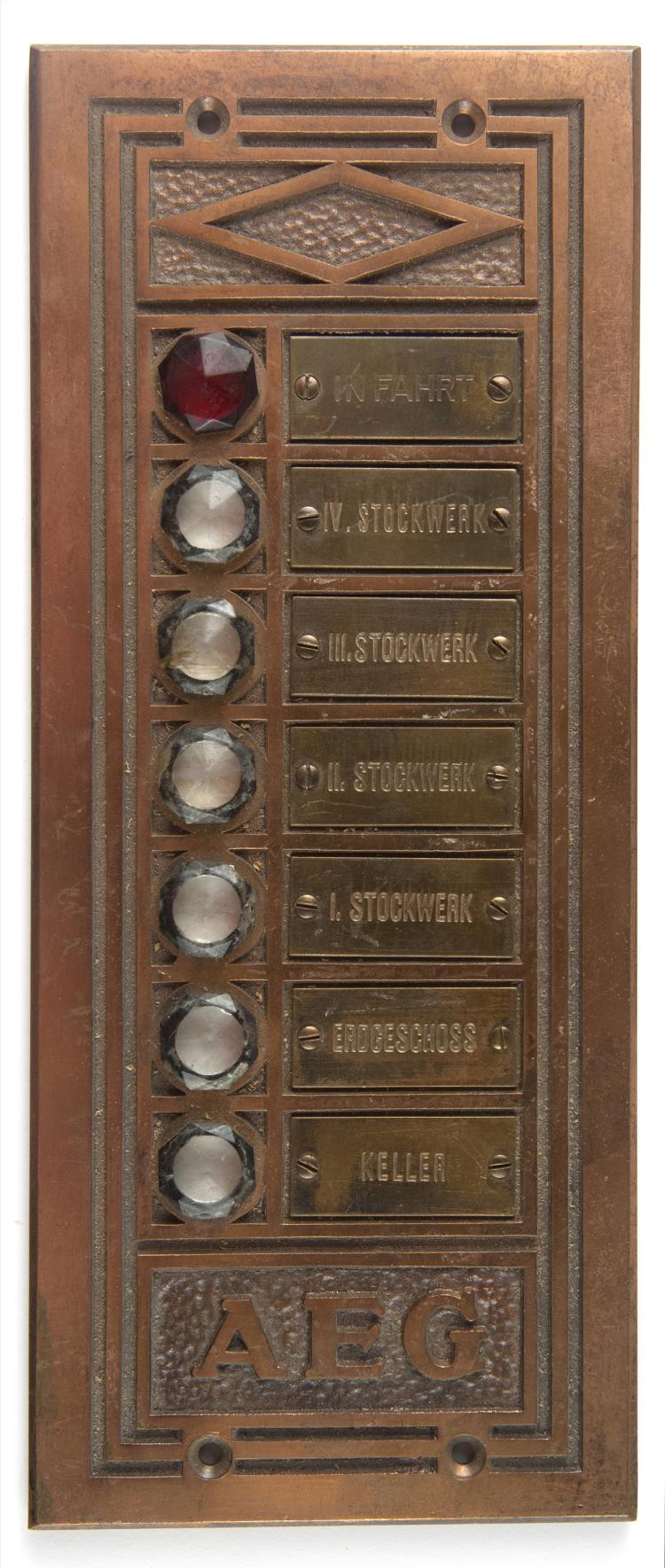 Bild 2 zu Objekt, Two elevator switch boards, c1909, Peter Behrens, AEG, Berlin, 130A 46