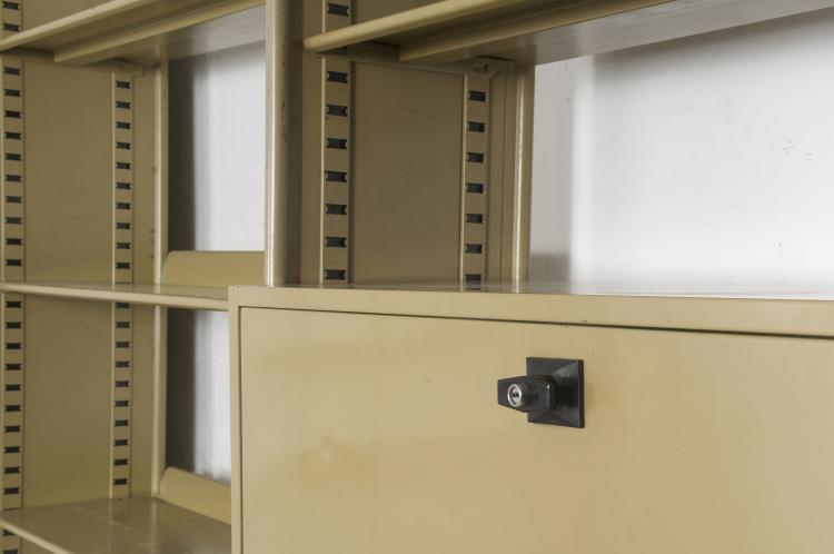 Bild 1 zu Objekt, Regalsystem mit zwei Schr&auml;nken 'Spazio', 1959, Studio B.B.P.R., Olivetti, Ivrea, 131A 60