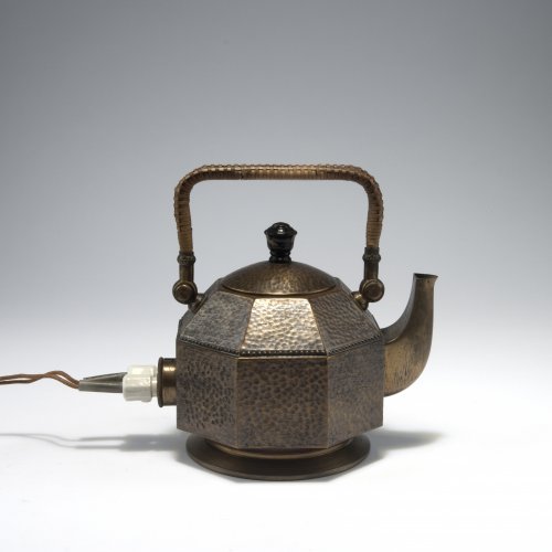 Electric 'P-139' water kettle, 1909