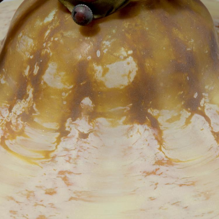 Bild 2 zu Objekt, 'Marronnier' table light, c1905, Daum Fr&egrave;res, Nancy, 129 53