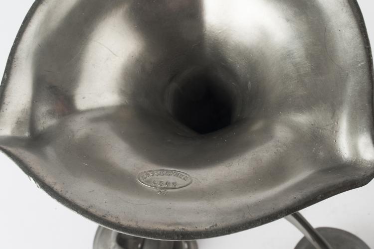 Bild 2 zu Objekt, Kerzenleuchter 'Fledermaus', 1901/02, Hugo Leven, Kayser, J. P., Krefeld, 132B 880