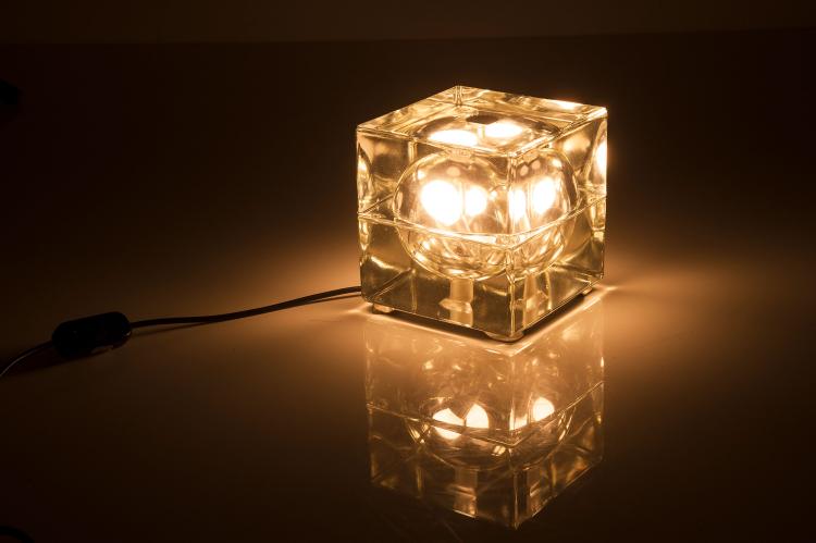 Bild 2 zu Objekt, 'Cubosfera' table light, 1968, Alessandro Mendini, Fidenza Vetraria, Italien, 131A 129