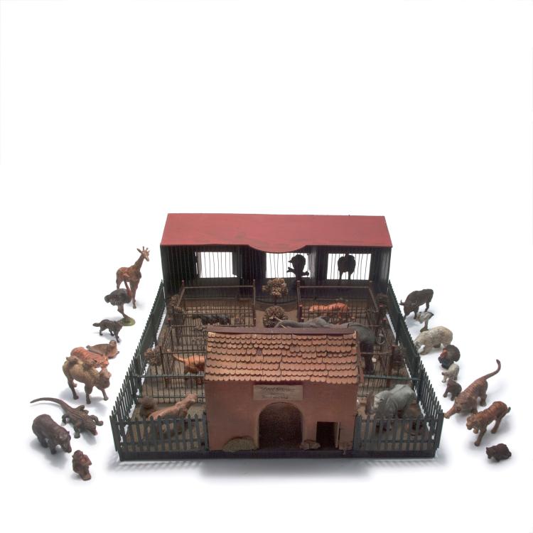 Hauptbild zu Objekt, Model of a Zoo building with 26 animals, 1920-40s , Deutschland; Lineol, Brandenburg a.d.H., 131B 531