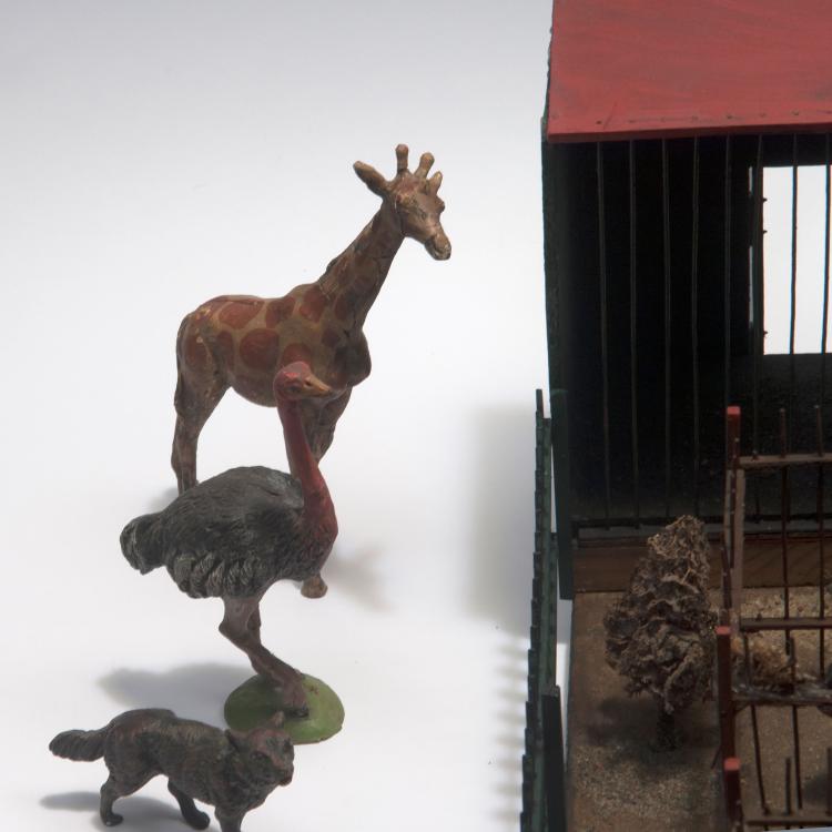 Bild 3 zu Objekt, Model of a Zoo building with 26 animals, 1920-40s , Deutschland; Lineol, Brandenburg a.d.H., 131B 531