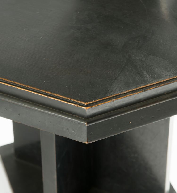 Bild 2 zu Objekt, Desk, cabinet, bench, armchair, two chairs, 1920s , Prag, 130A 19