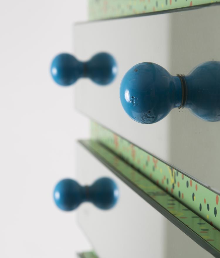 Bild 5 zu Objekt, 'Gadames' dresser, 1980, Paola Navone, Alchimia, Mailand, 130A 186