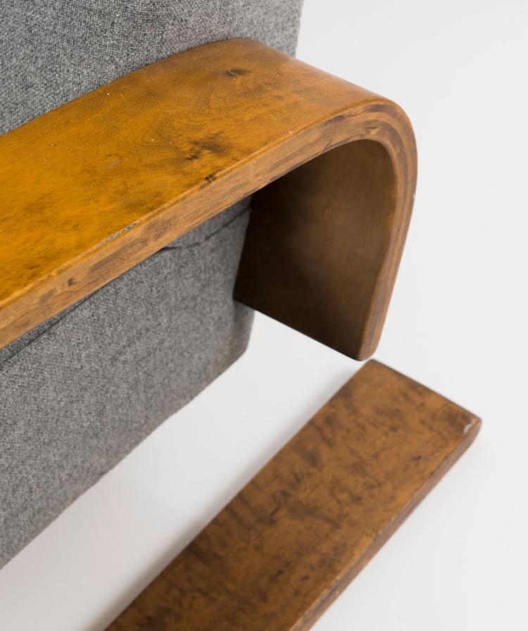 Bild 8 zu Objekt, Two 'Tank' - '38' easy chairs, 1935/36, Alvar Aalto, Huonekalu-ja Rakennusty&ouml;tehdas Oy, Turku, 130A 167