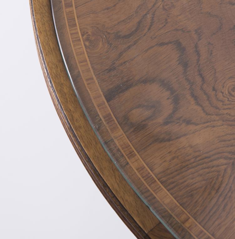 Bild 3 zu Objekt, End table, 1920/30s , Deutschland, 131B 247