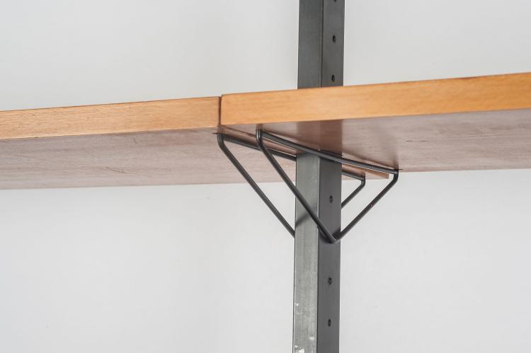 Bild 3 zu Objekt, Free standing 'Pira' shelving system c1958, Olof Pira, String Design AB, V&auml;llingsby; Strinning, Nisse, 131B 450