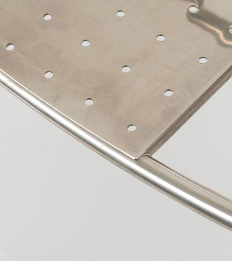 Bild 3 zu Objekt, 'Dr. Sonderbar' armchair, 1983, Philippe Starck, XO, Paris, 131B 569