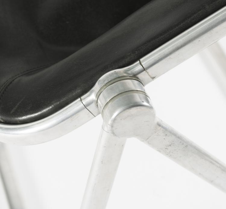 Bild 2 zu Objekt, Two 'Plona' folding chairs, 1971, Giancarlo Piretti, Anonima Castelli, Mailand, 131A 172