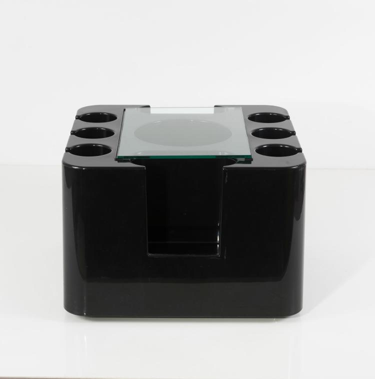 Bild 2 zu Objekt, 'Bacco' liquor table, 1967, Sergio Mazza, Artemide, Mailand, 131A 153