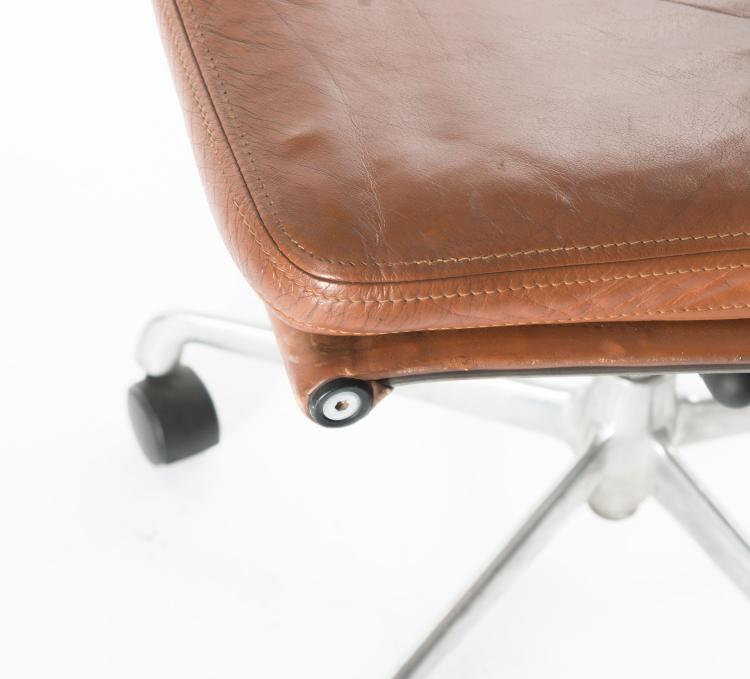 Bild 4 zu Objekt, Armlehnsessel 'Soft pad', 1969, ICF, Cadsana, 131B 524