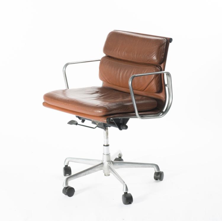 Bild 5 zu Objekt, Armlehnsessel 'Soft pad', 1969, ICF, Cadsana, 131B 524